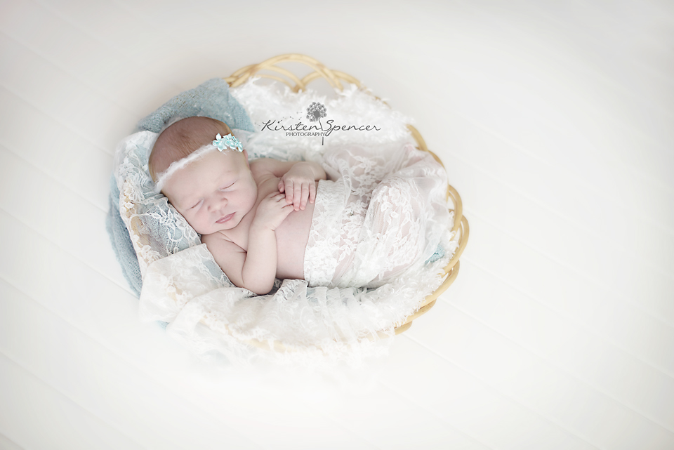 Massachusetts newborn photographer